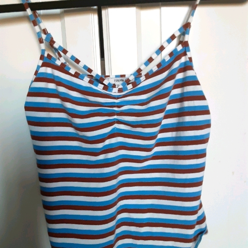 Women's tops
